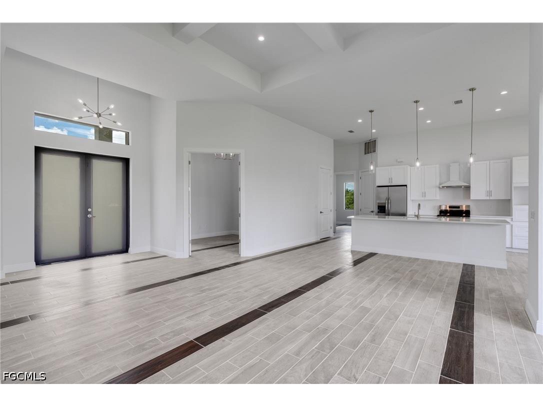 2101 NW 8th Terrace Cape Coral FL 33993 2026014527 image4