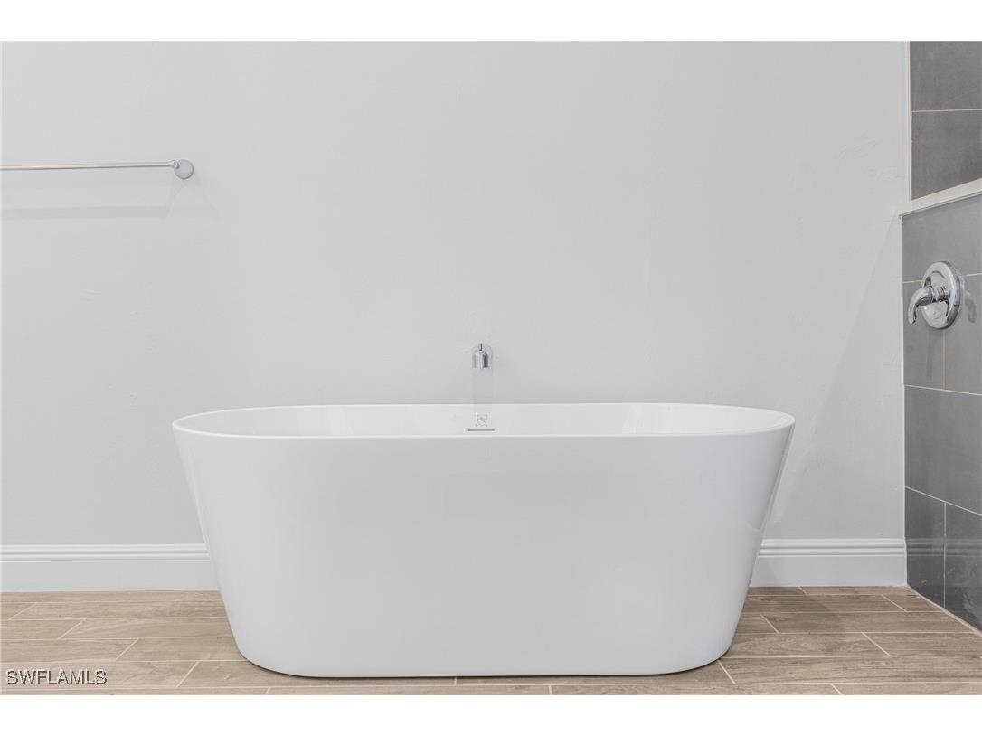 2101 NW 8th Terrace Cape Coral FL 33993 225056412 image25