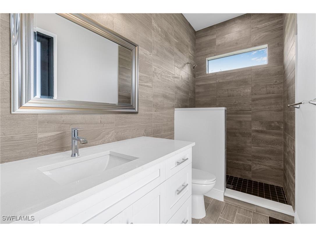 2101 NW 8th Terrace Cape Coral FL 33993 225056412 image28