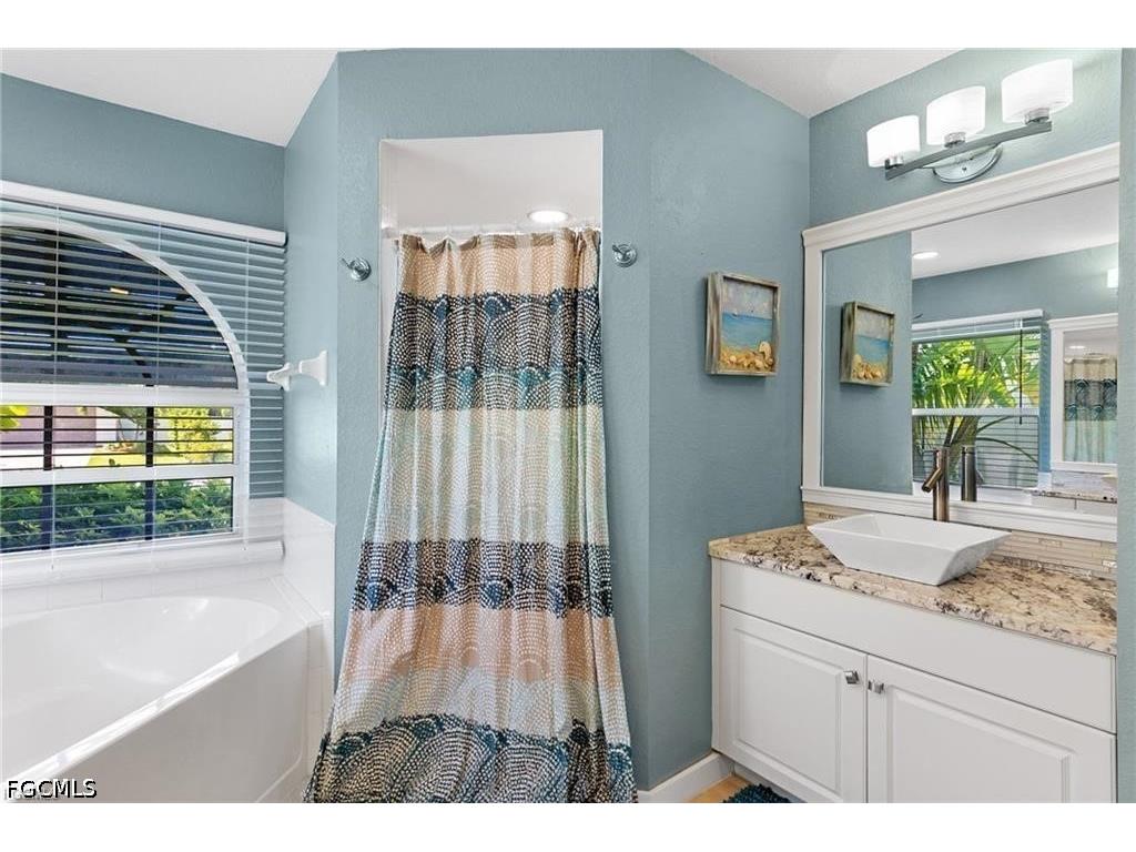 2101 SW 29th Terrace Cape Coral FL 33914 2026027686 image18