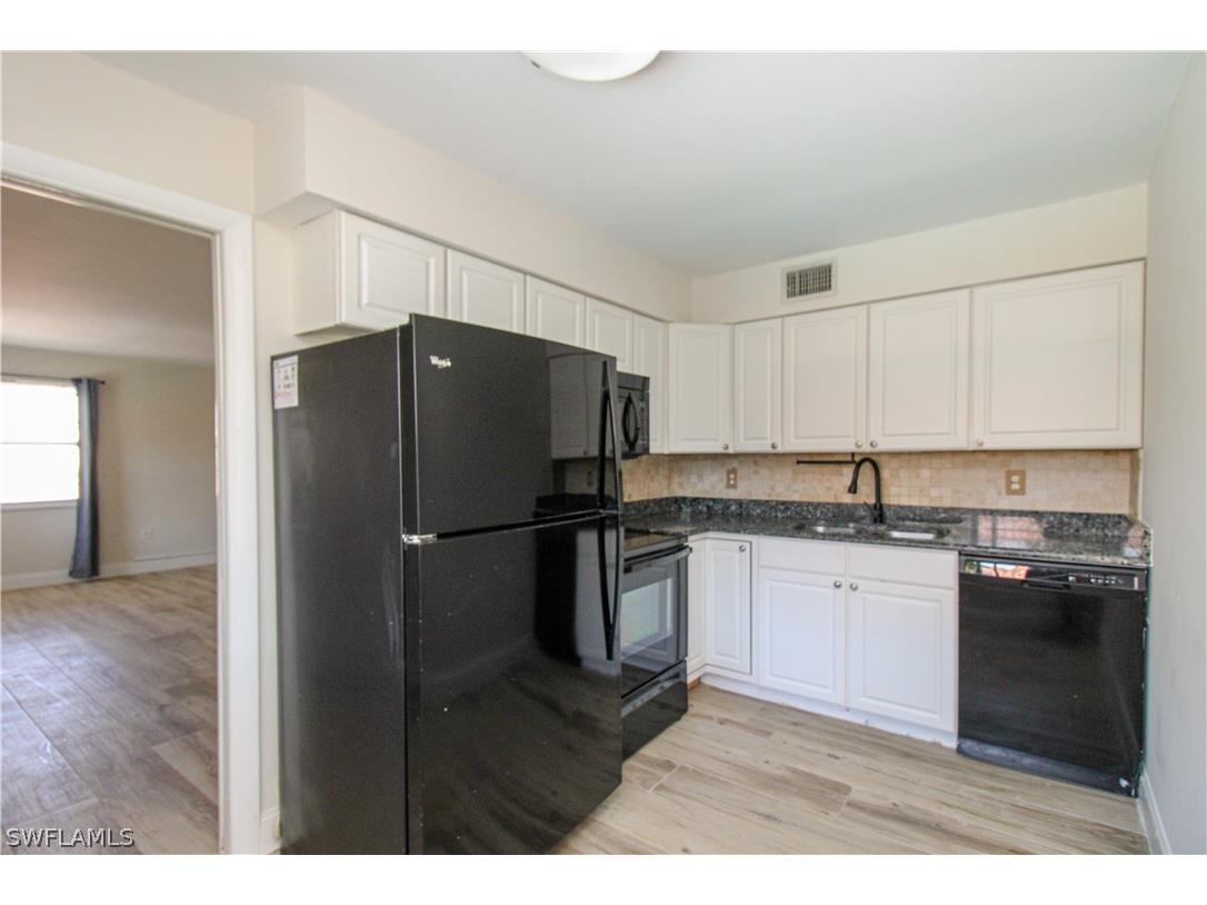 2102 Alamanda Drive #202 Naples FL 34102 224051826 image1