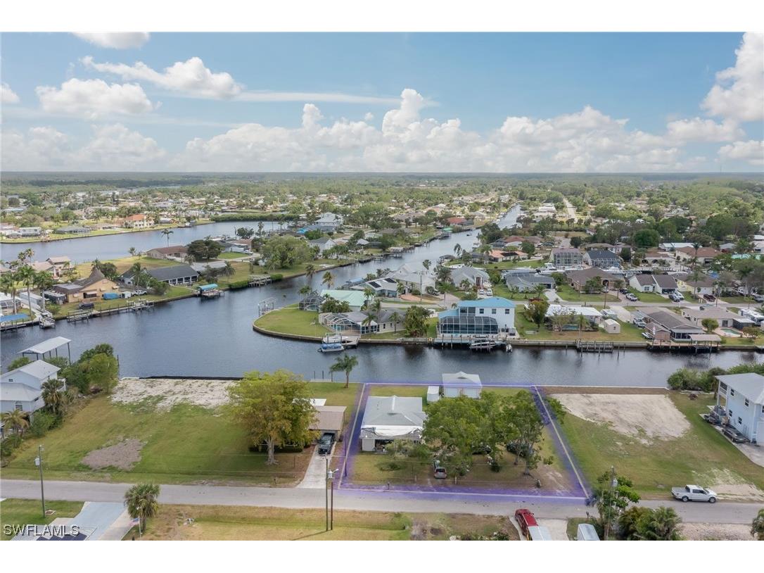 2102 Barbados Avenue Fort Myers FL 33905 223022765 image1