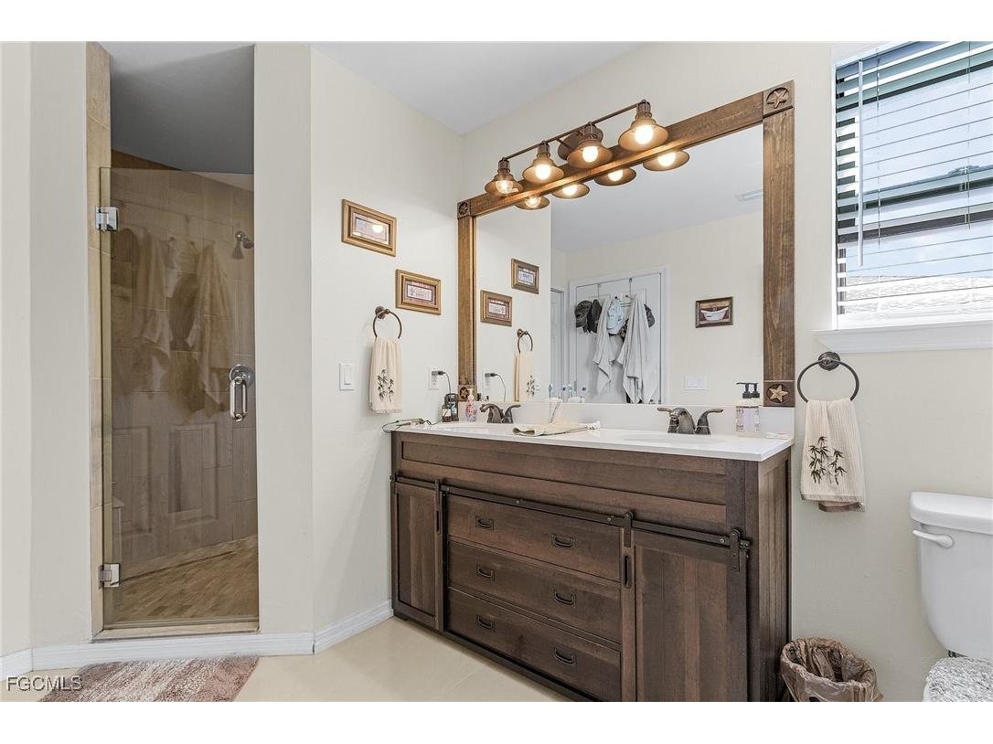 2102 Bolado Parkway Cape Coral FL 33990 2025013213 image18