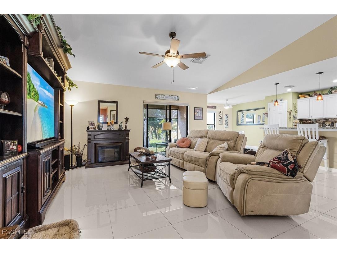 2102 Bolado Parkway Cape Coral FL 33990 2025013213 image6