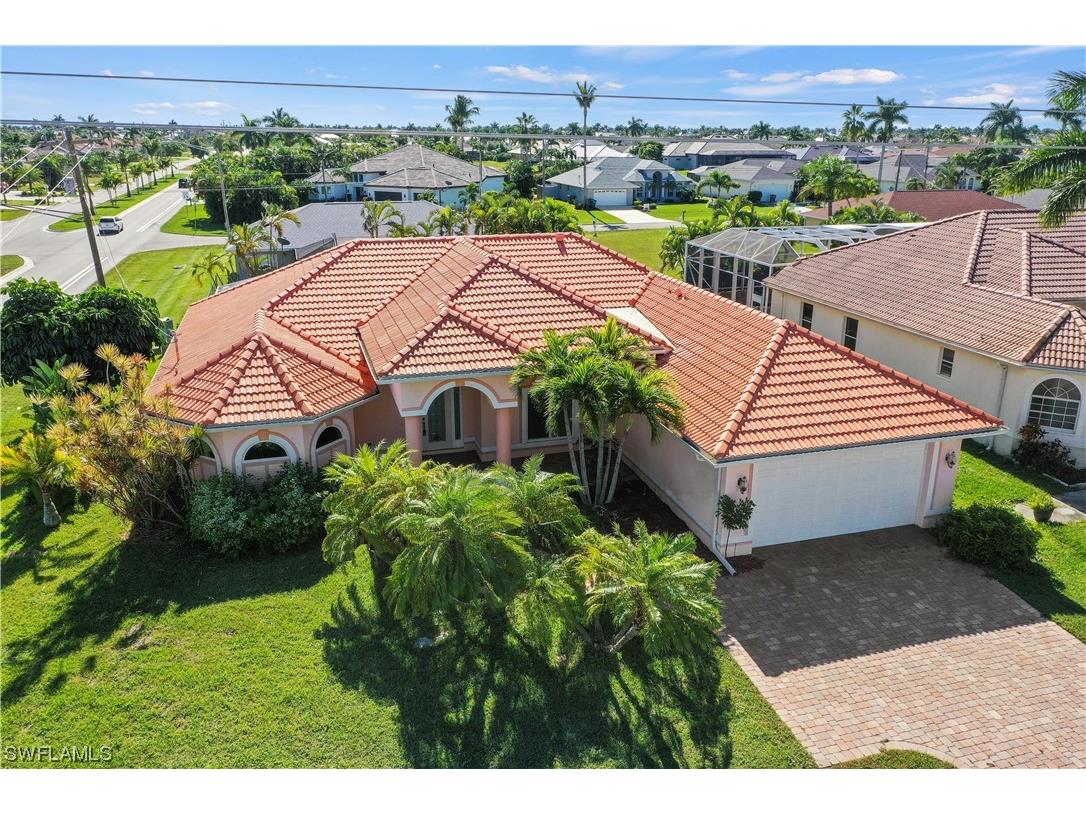 2102 Cape Coral Parkway W Cape Coral FL 33914 223088521 image1