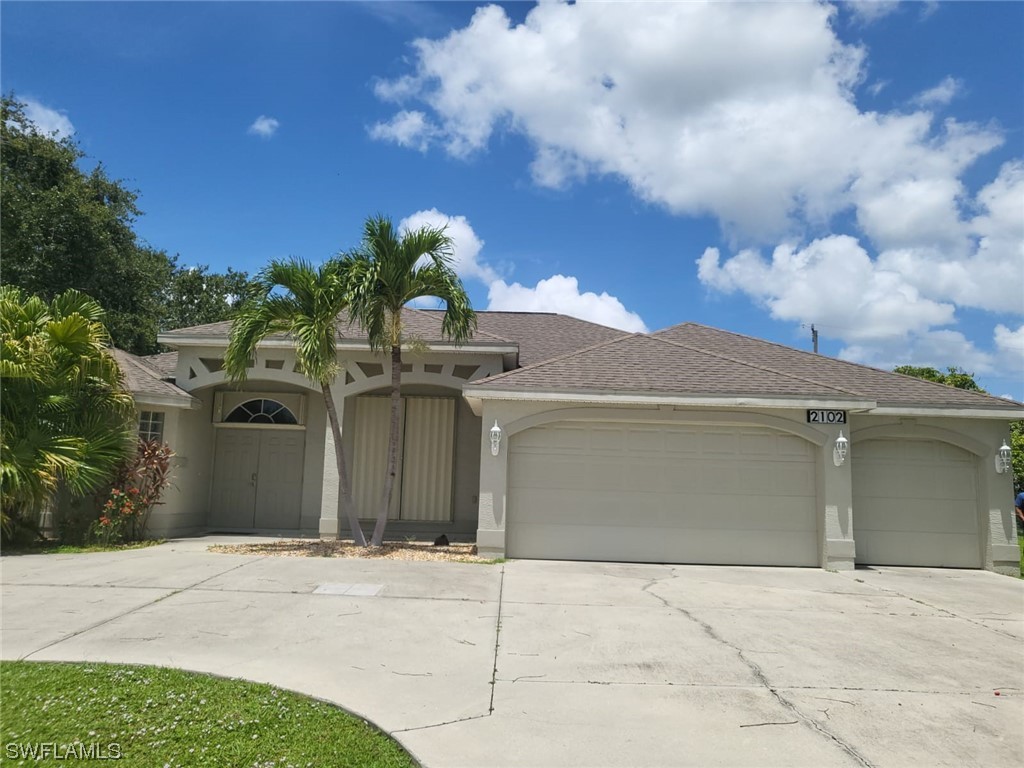 2102 Country Club Boulevard Cape Coral FL 33990 223034464 image1