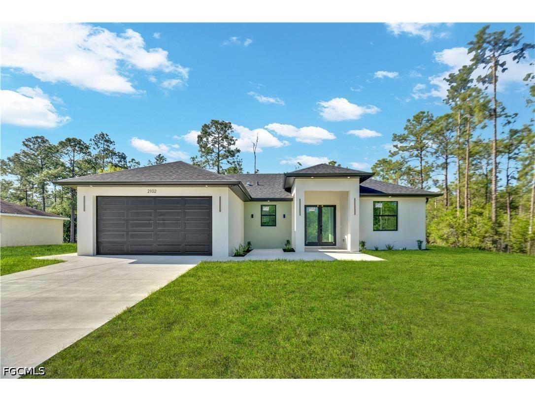 2102 E 13th Street Lehigh Acres FL 33972 2026015573 image1