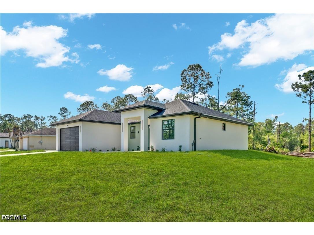 2102 E 13th Street Lehigh Acres FL 33972 2026015573 image6