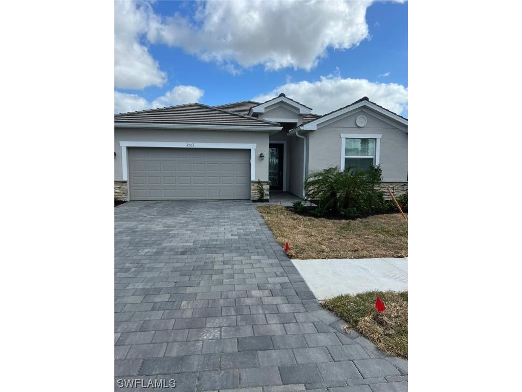 2102 Hamlin Street Naples FL 34120 222085256 image1