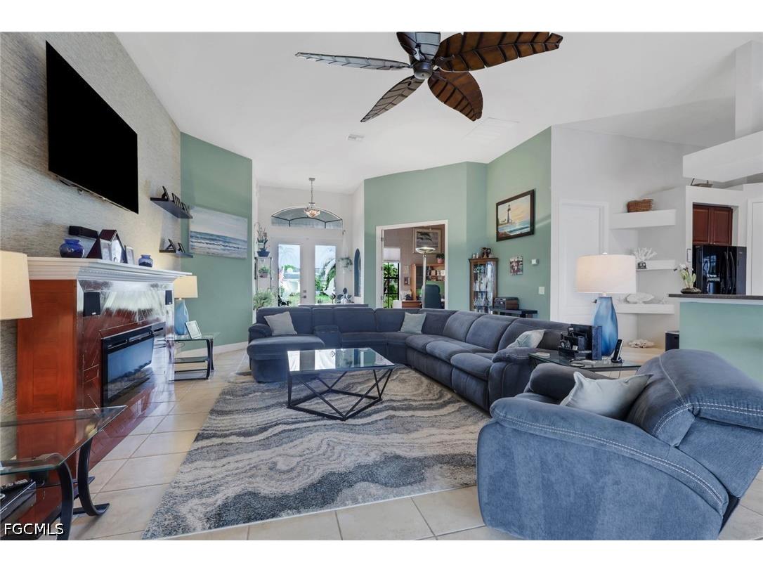 2102 NE 22nd Avenue Cape Coral FL 33909 2026015033 image14