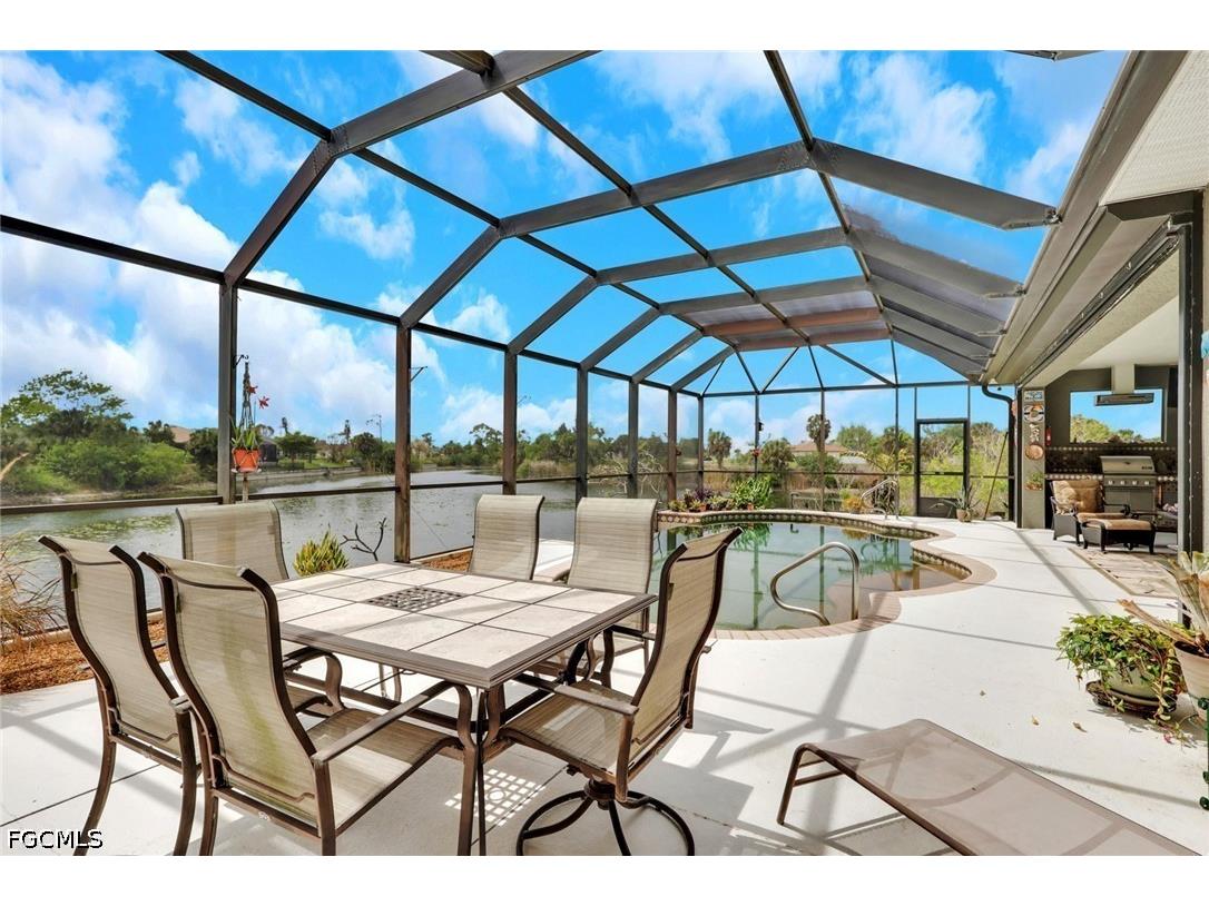 2102 NE 22nd Avenue Cape Coral FL 33909 2026015033 image18