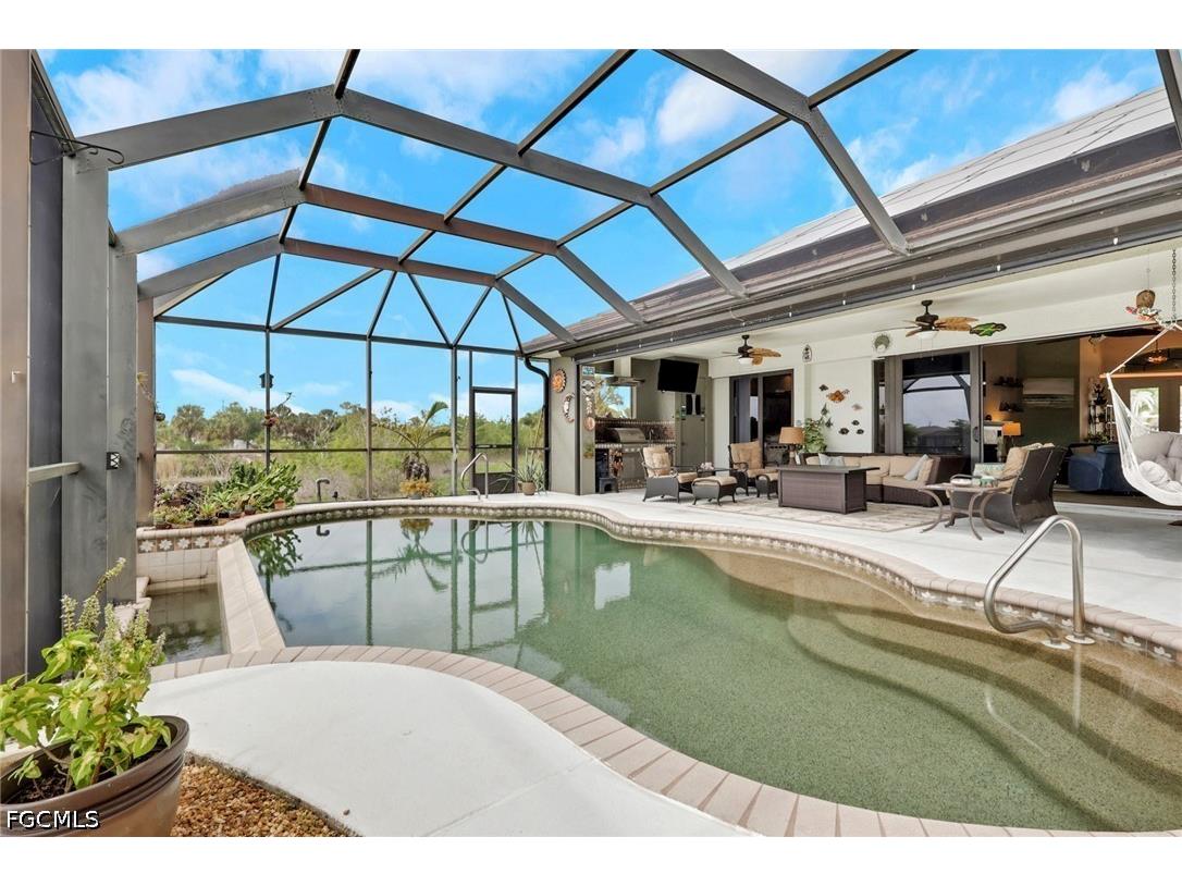 2102 NE 22nd Avenue Cape Coral FL 33909 2026015033 image36