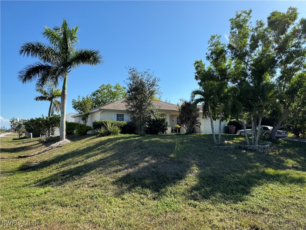 2102 NW 14th Lane Cape Coral FL 33993 225026419 image1