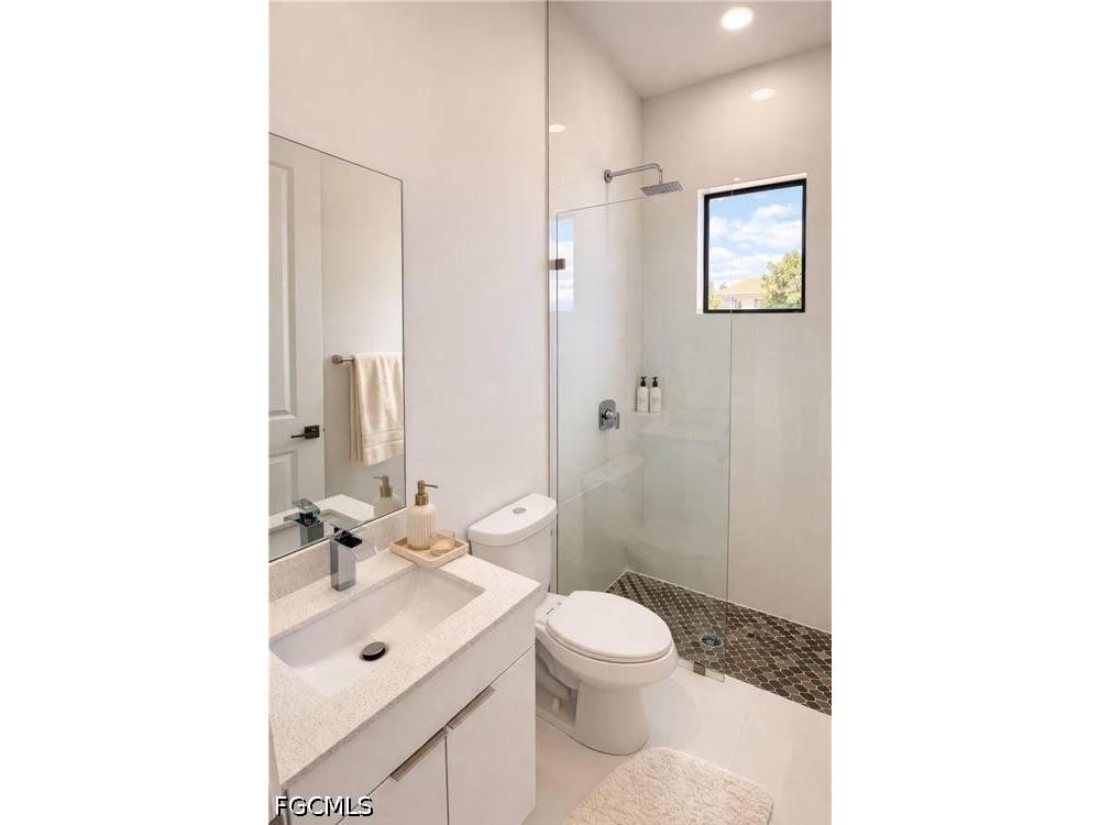 2102 NW 25th Place Cape Coral FL 33993 2026019705 image7