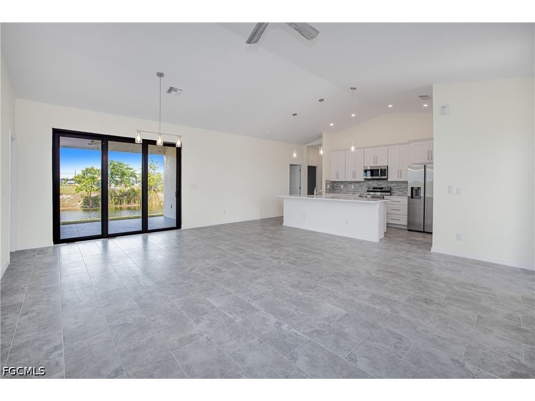 2102 NW 6th Place Cape Coral FL 33993 2026018011 image6