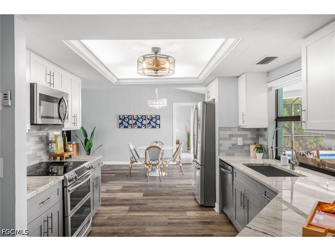 2102 SE 8th Street Cape Coral FL 33990 2026022412 image14