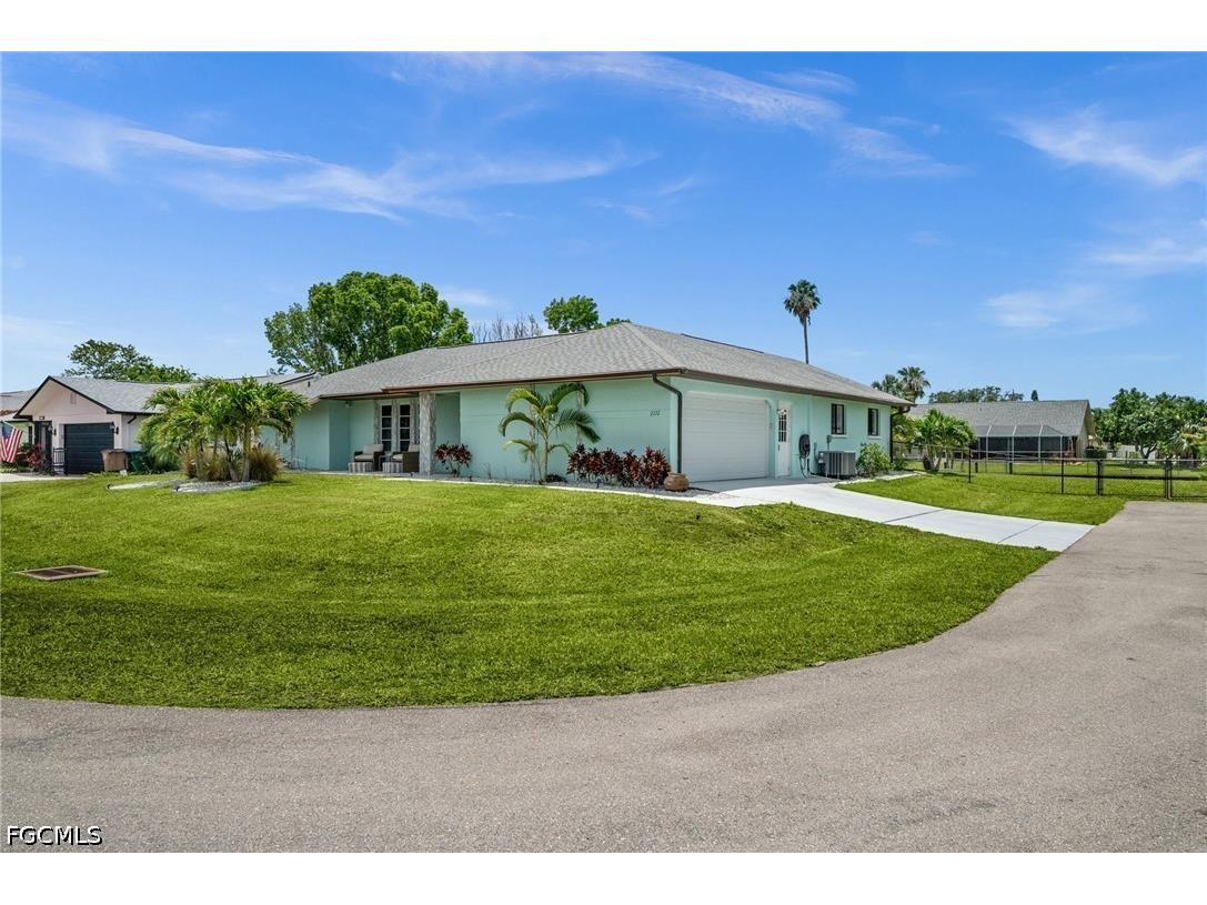 2102 SE 8th Street Cape Coral FL 33990 2026022412 image4