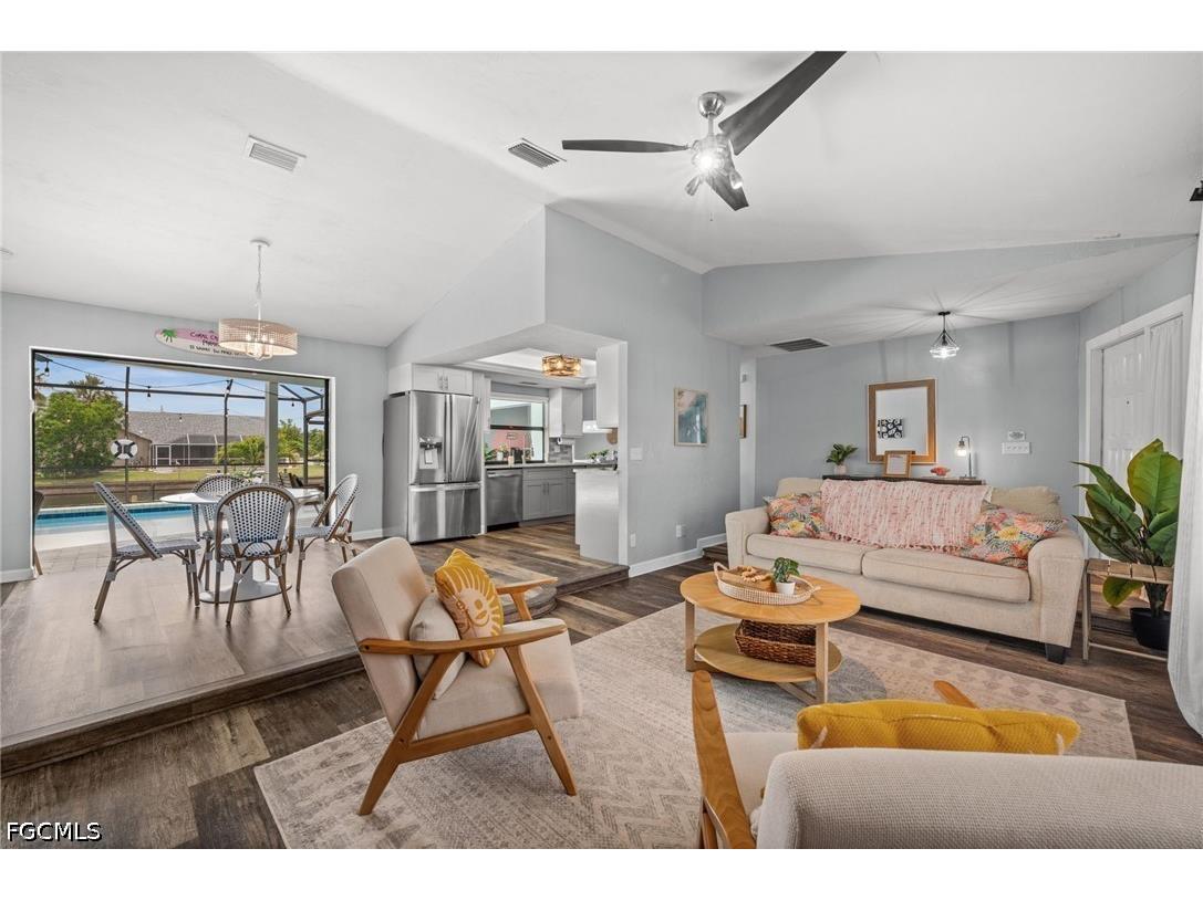 2102 SE 8th Street Cape Coral FL 33990 2026022412 image7