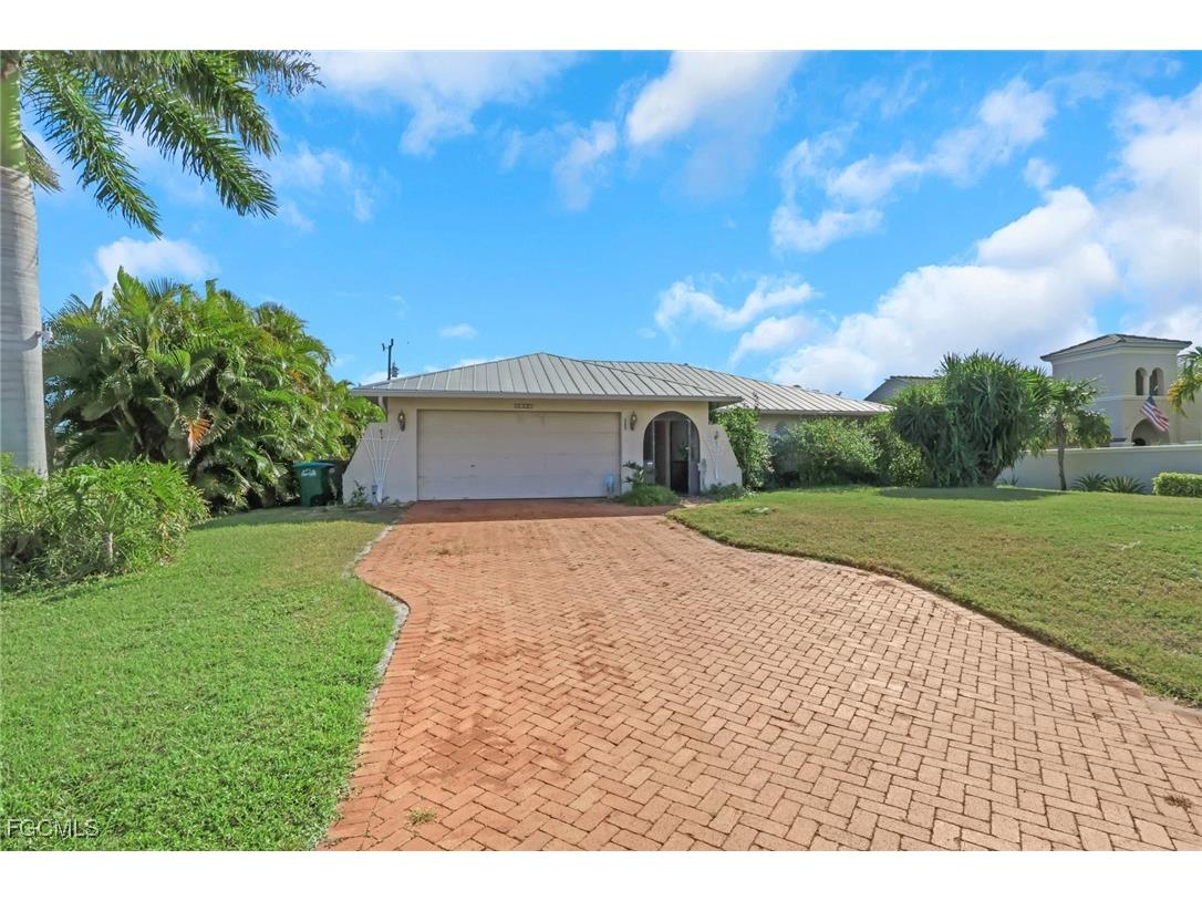 2102 SW 49th Street Cape Coral FL 33914 2025016439 image1