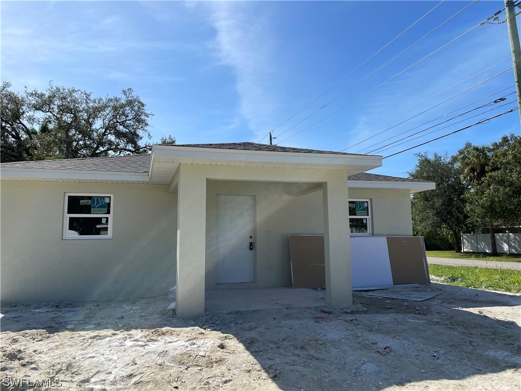 2102 South Street Fort Myers FL 33901 223082272 image1