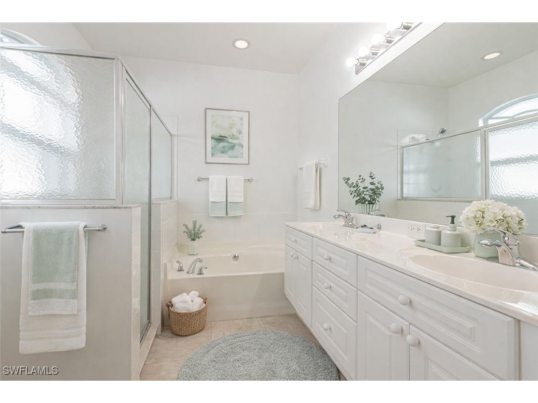 2103 Crestview Way Naples FL 34119 225084558 image13