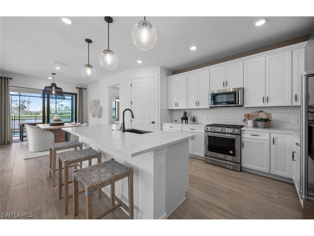 2103 Freemont Way Naples FL 34120 226006735 image2