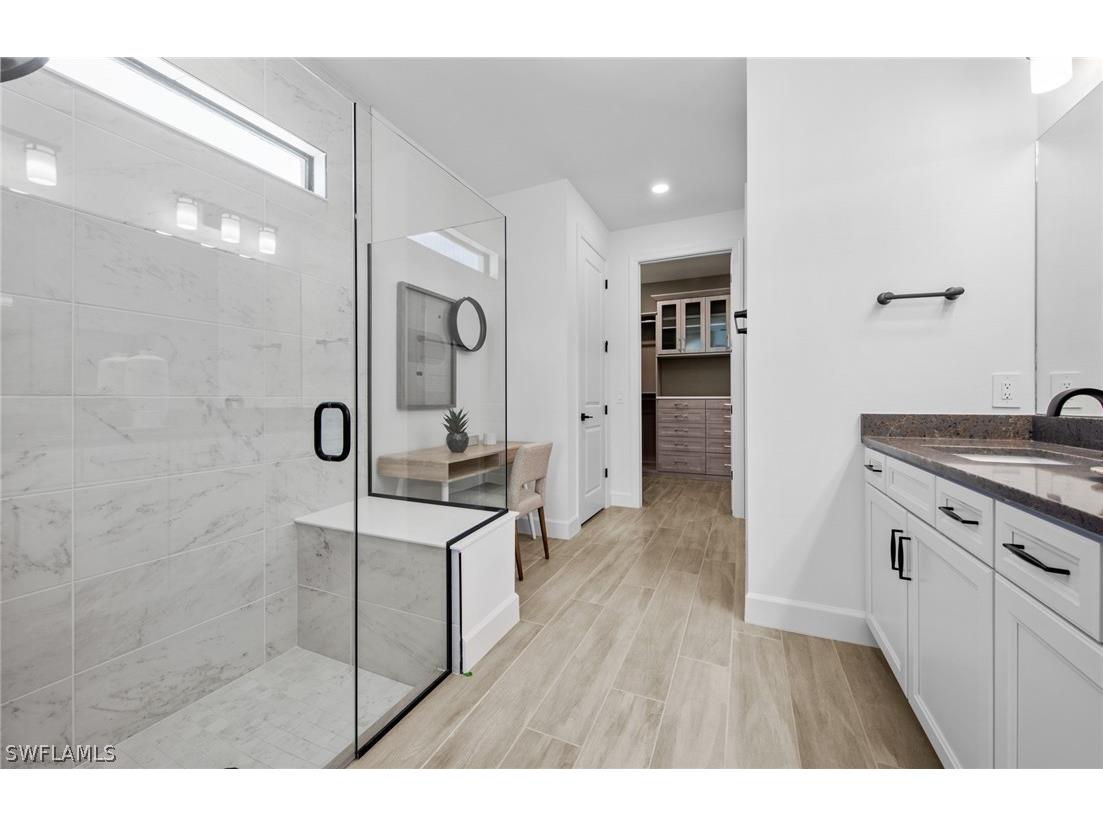 2103 Freemont Way Naples FL 34120 226006735 image9