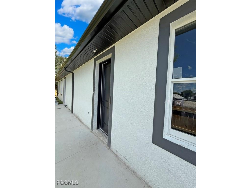 2103 French Street Fort Myers FL 33916 2025010882 image11