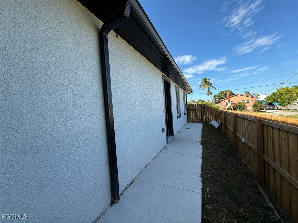 2103 French Street Fort Myers FL 33916 2025010882 image13