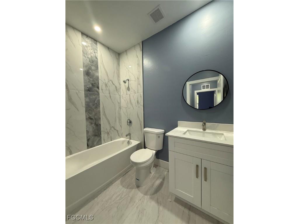 2103 French Street Fort Myers FL 33916 2025010882 image20