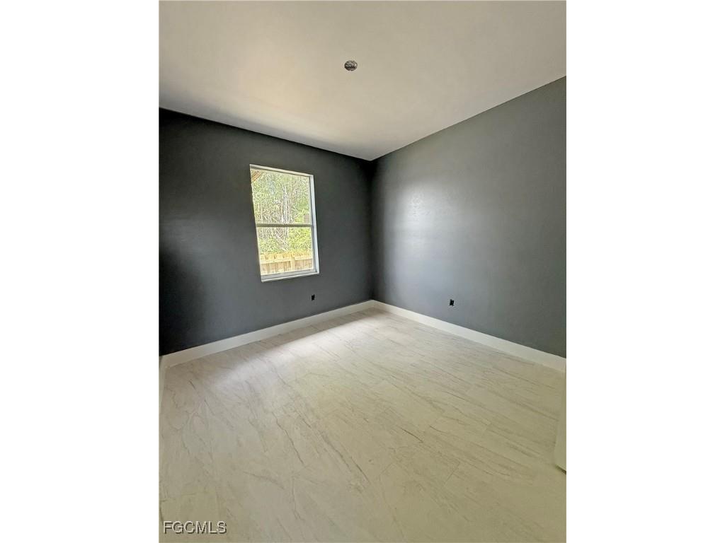 2103 French Street Fort Myers FL 33916 2025010882 image8