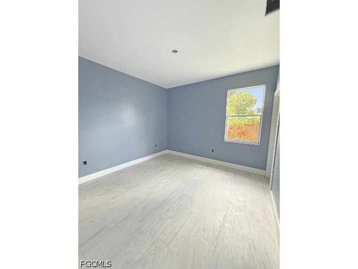2103 French Street Fort Myers FL 33916 2026026639 image6