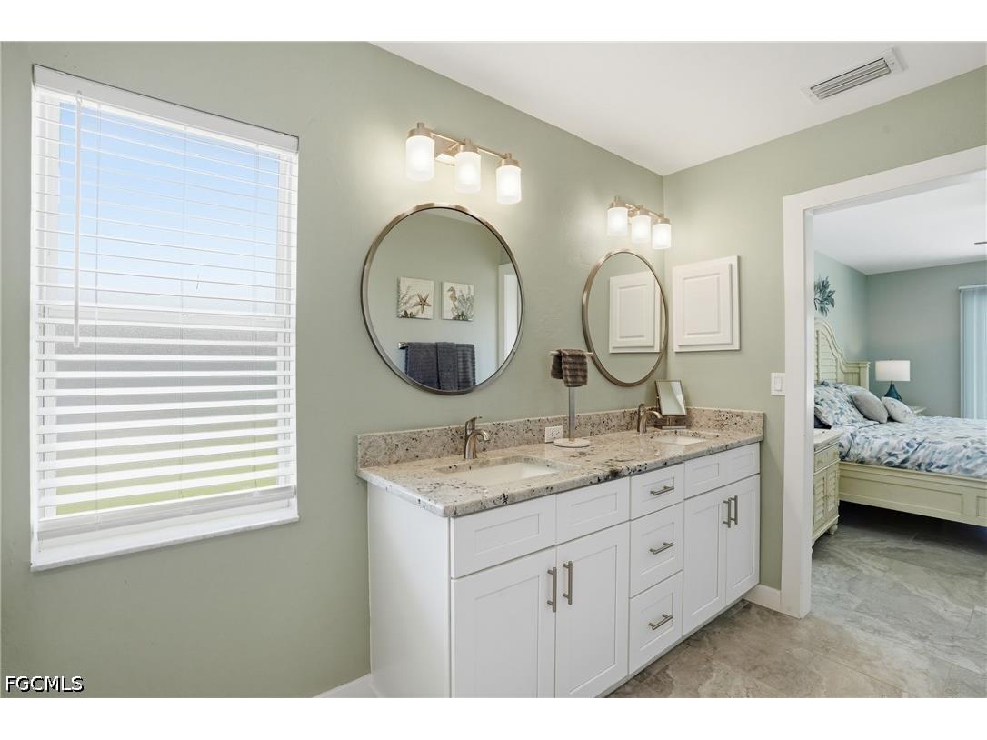 2103 SW 30th Terrace Cape Coral FL 33914 2026017527 image32