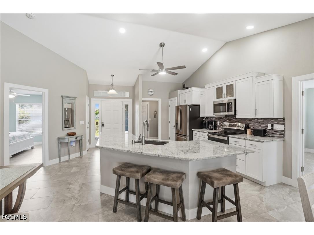 2103 SW 30th Terrace Cape Coral FL 33914 2026017527 image4