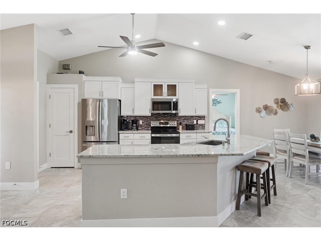 2103 SW 30th Terrace Cape Coral FL 33914 2026017527 image5