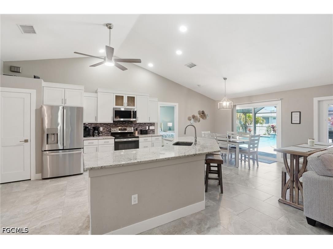 2103 SW 30th Terrace Cape Coral FL 33914 2026017527 image6
