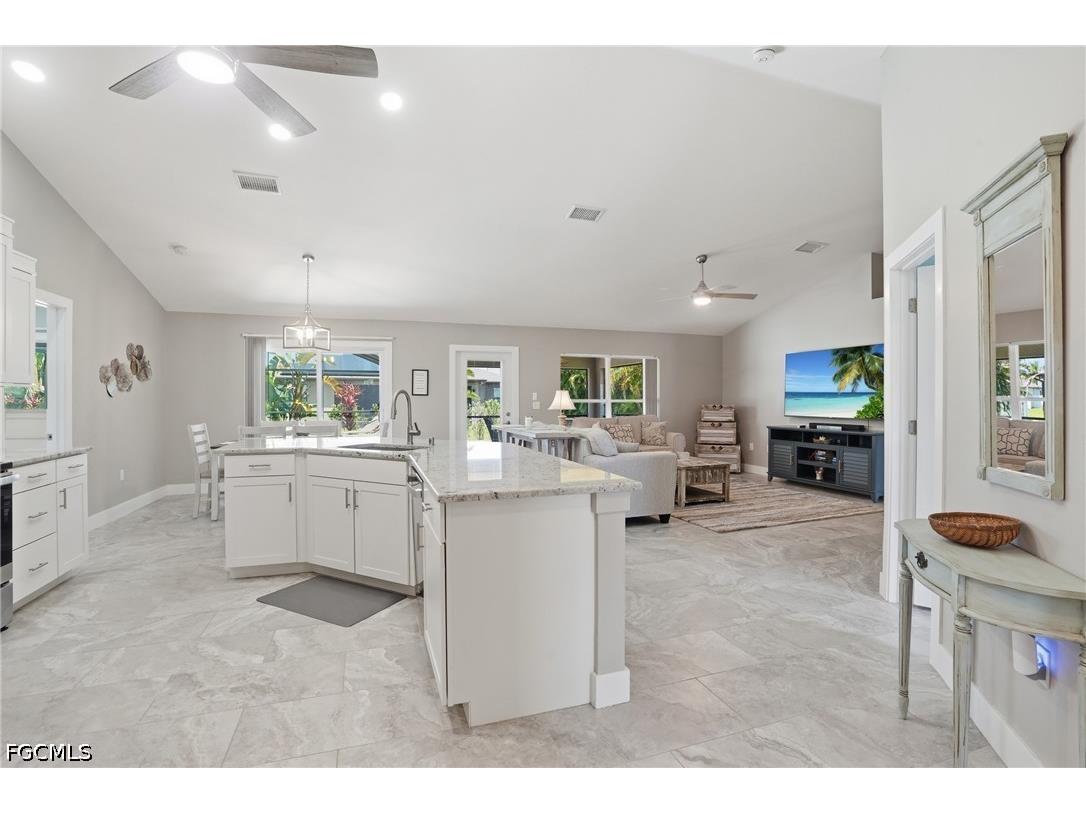 2103 SW 30th Terrace Cape Coral FL 33914 2026017527 image8