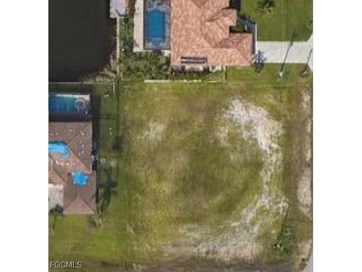 2103 SW 4th Street Cape Coral FL 33991 2026000803 image1