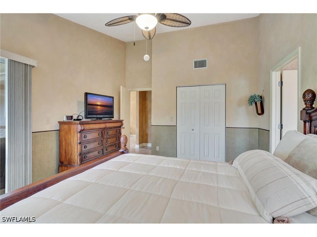2103 Tama Circle #202 Naples FL 34112 226013719 image18