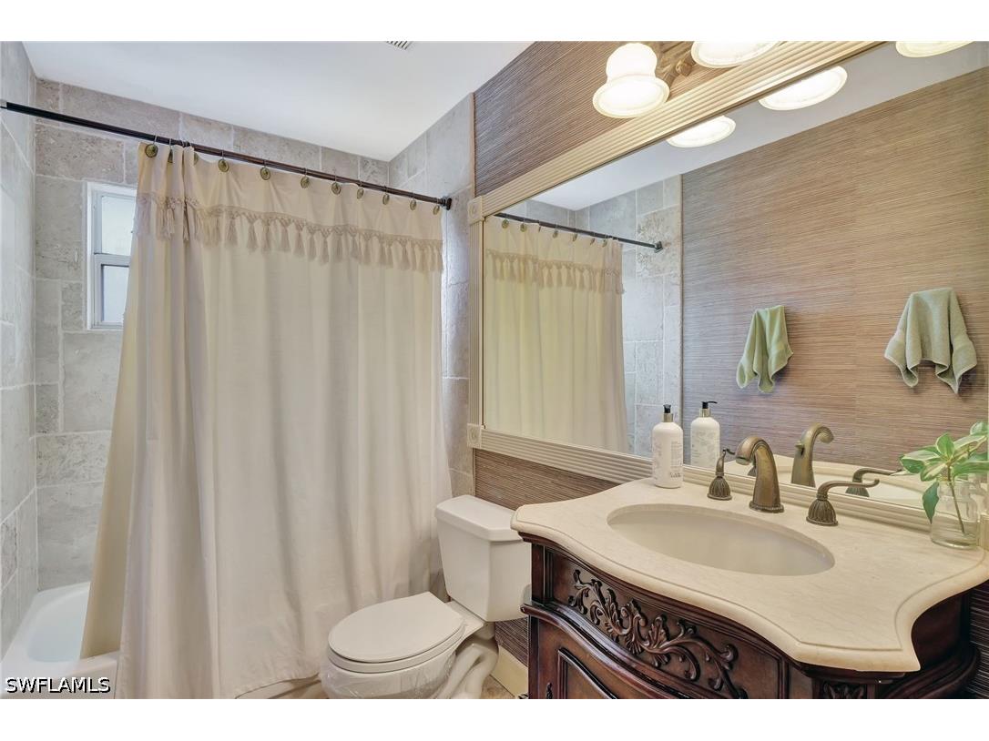 2103 Tama Circle #202 Naples FL 34112 226013719 image22