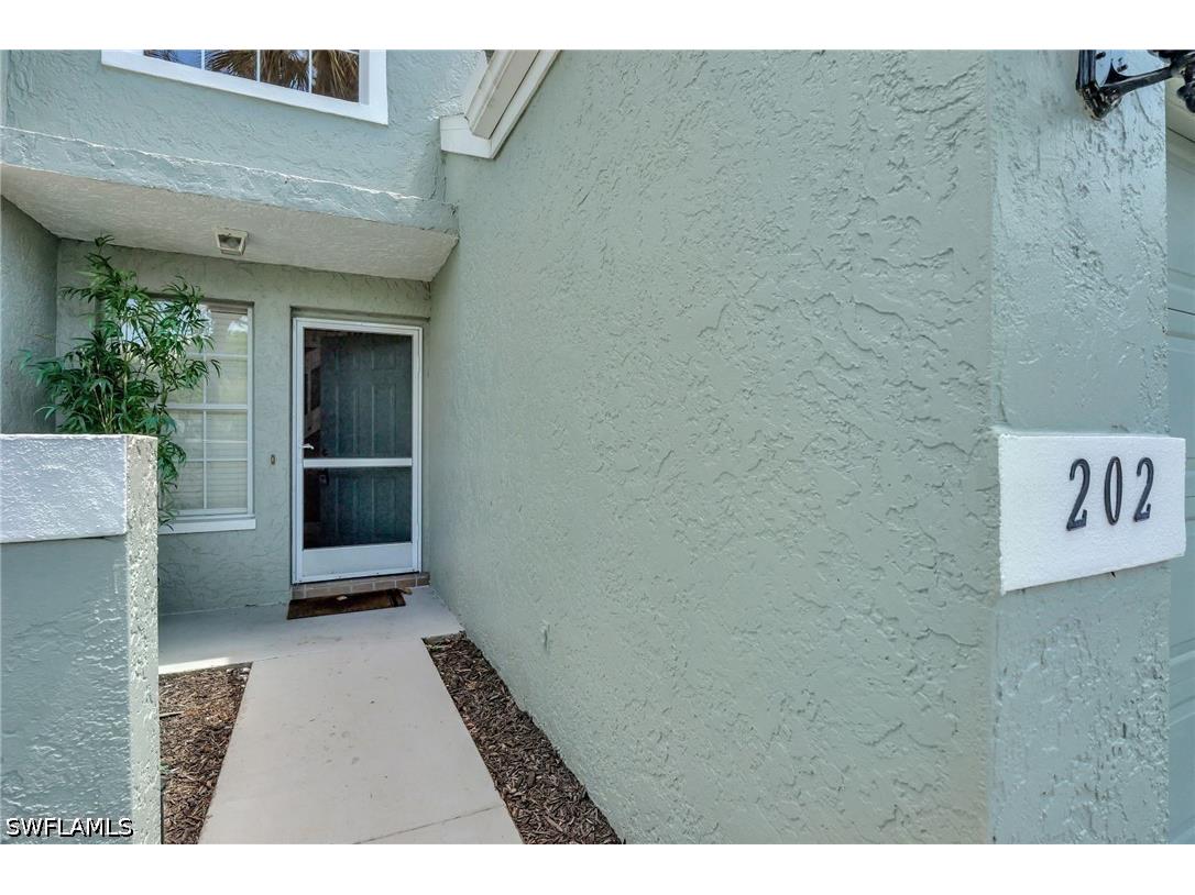 2103 Tama Circle #202 Naples FL 34112 226013719 image3