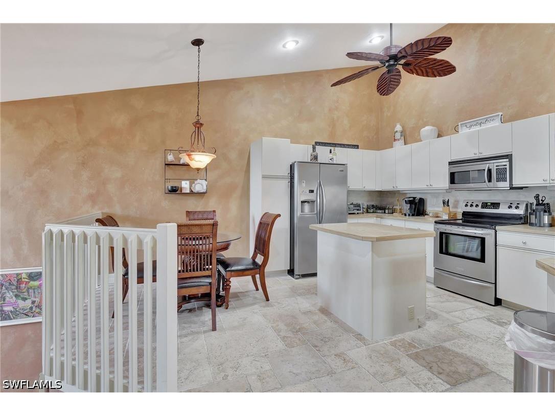 2103 Tama Circle #202 Naples FL 34112 226013719 image6