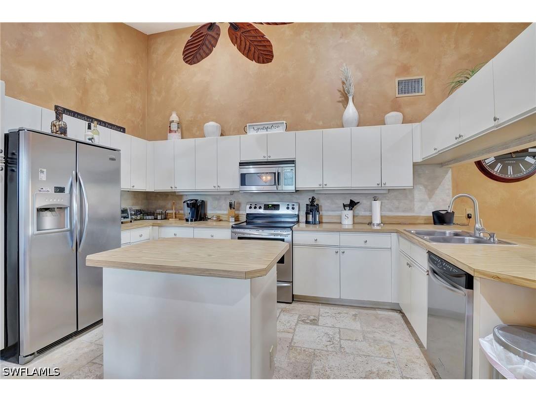 2103 Tama Circle #202 Naples FL 34112 226013719 image8