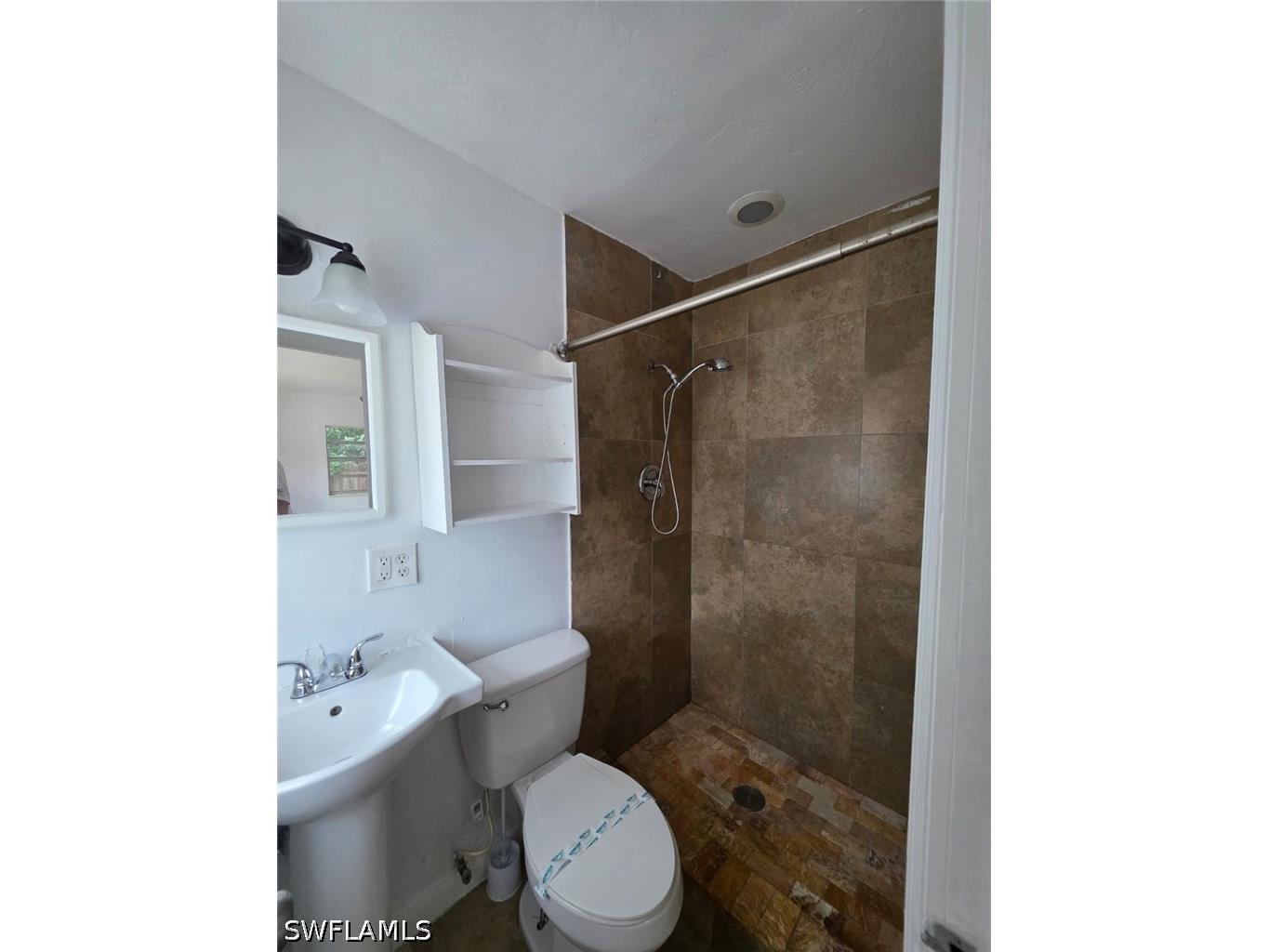 2103 Unity Avenue Fort Myers FL 33901 226016681 image21