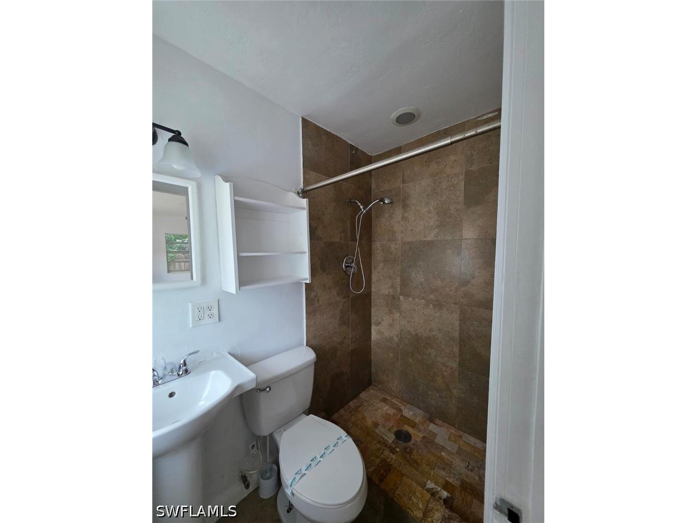2103 Unity Avenue Fort Myers FL 33901 226016681 image24