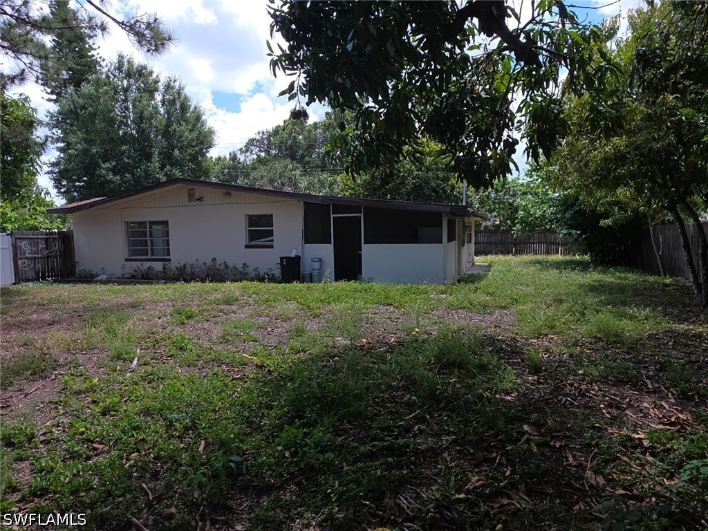 2103 Unity Avenue Fort Myers FL 33901 226016681 image32