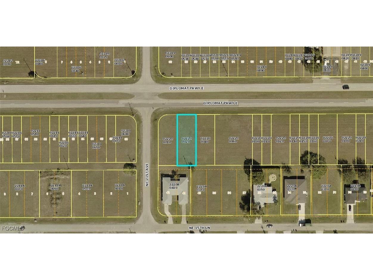 2104 Diplomat Parkway E Cape Coral FL 33909 2025018477 image1