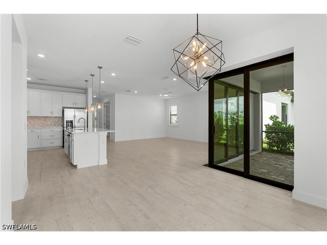 2104 Freemont Way Naples FL 34120 226025905 image5