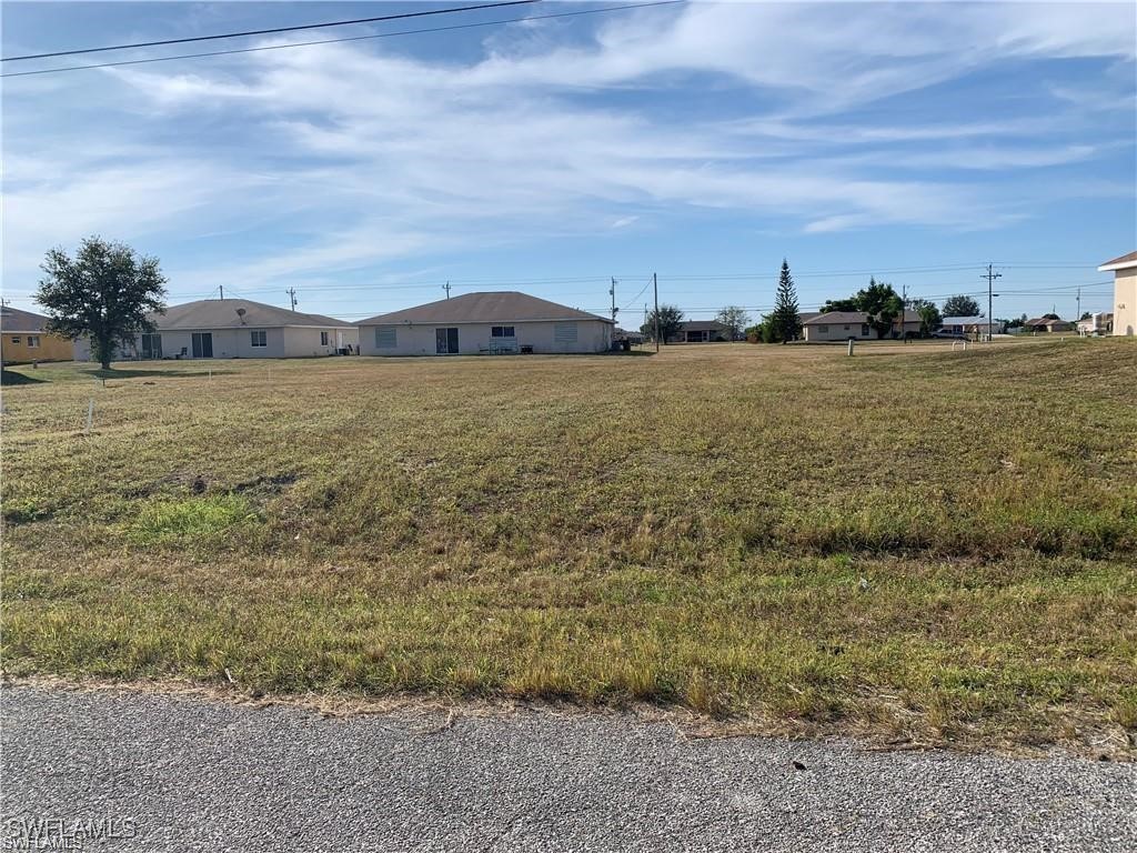 2104 NE 8th Place Cape Coral FL 33909 224094482 image1