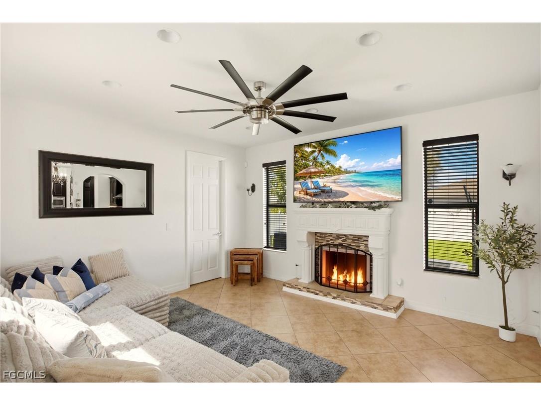 2104 NE 9th Place Cape Coral FL 33909 2026012442 image10